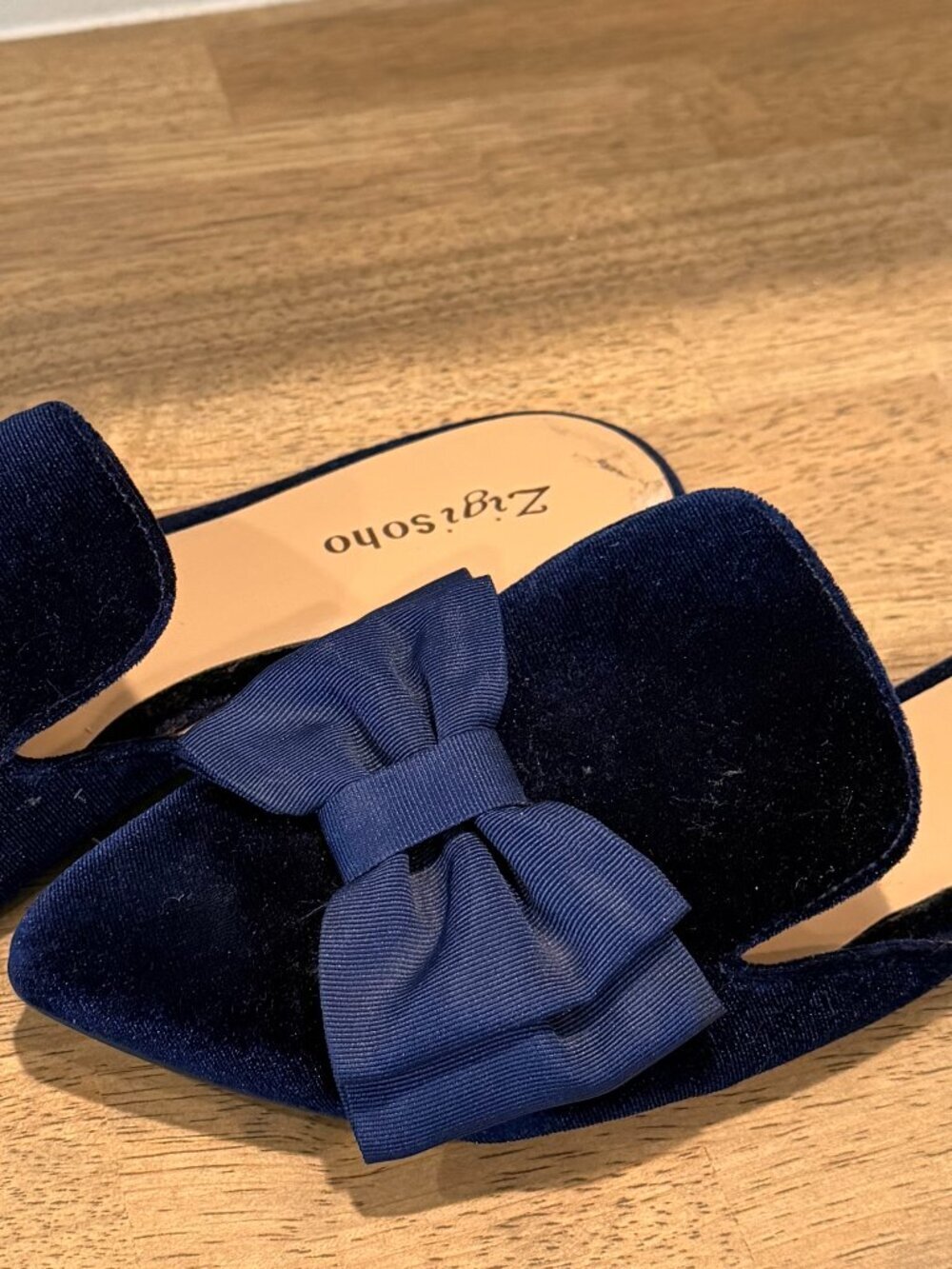 Zigi Soho Navy Blue Velvet Bow Slides Pointed Toe Mules - Women's Size 8.5 - Picture 3 of 8